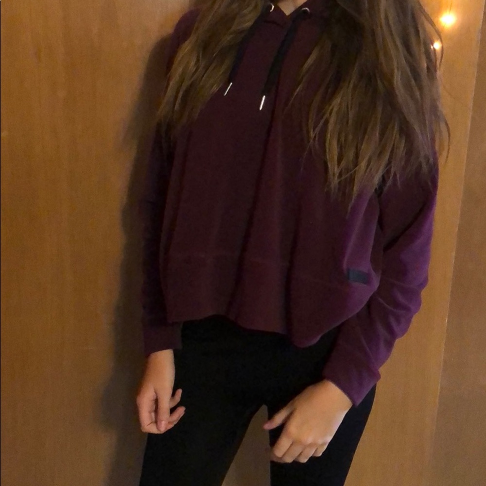 Cropped hoodie